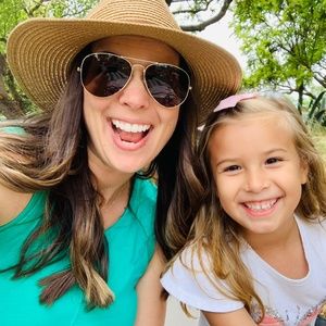 Meet your Posher, MoNi L.